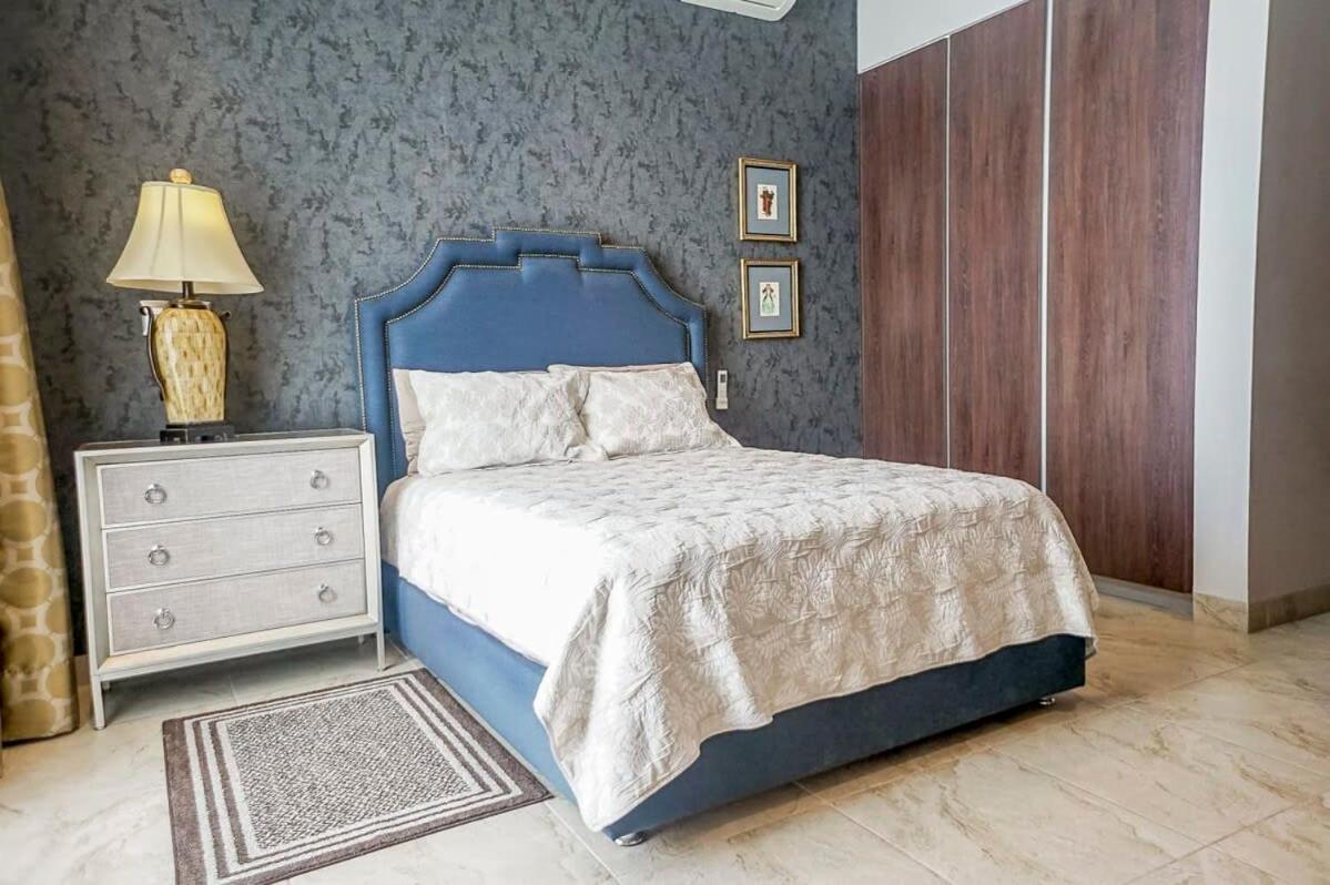 Lujoso Departamento En Leon Apartment Bagian luar foto